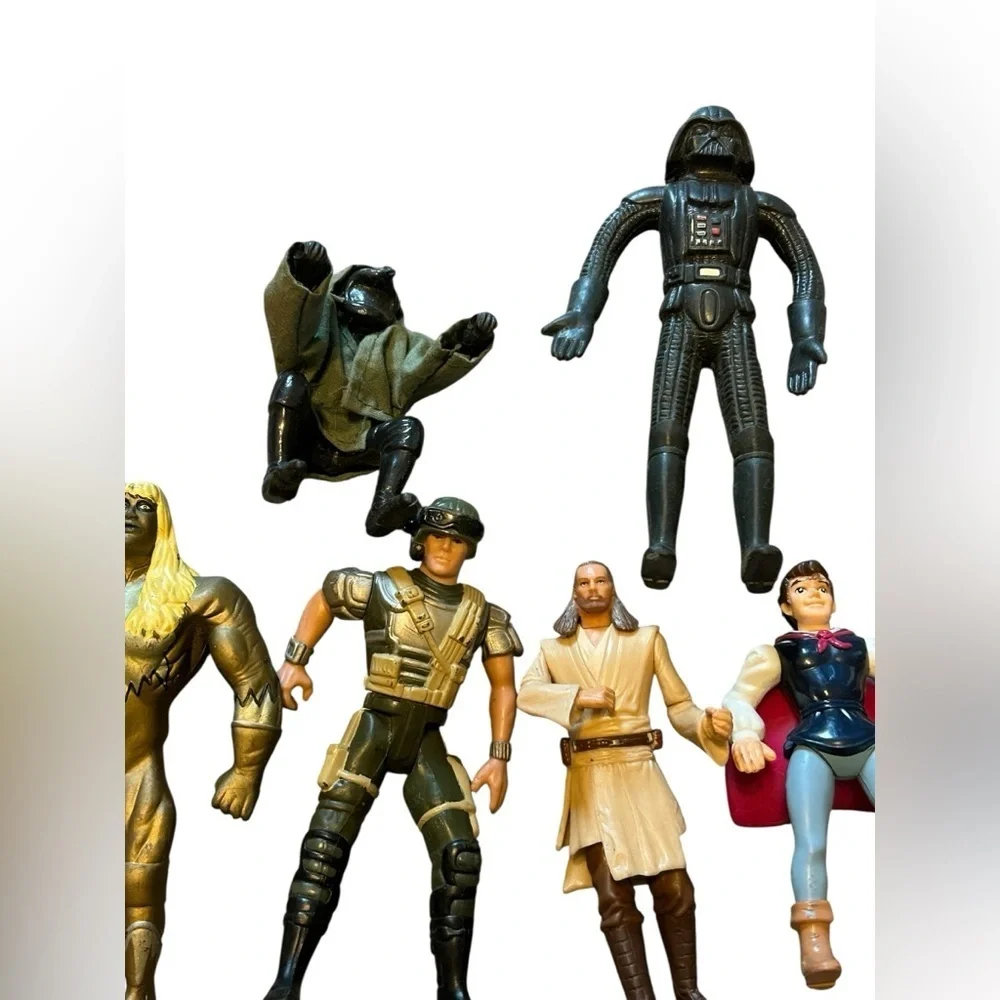 Lot of Vintage Action Figures As Is G.I. Joe Peter Pan, Power Ranger, Star Wars - Picture 10 of 10